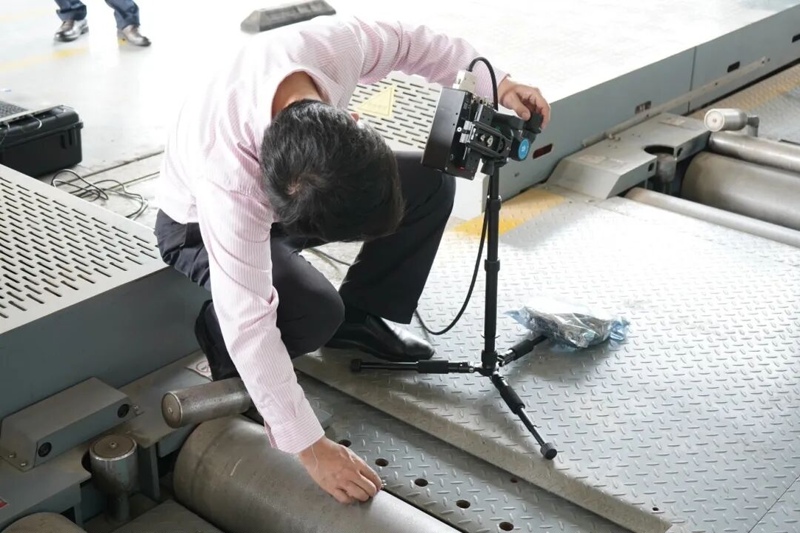 O le Ache auai i le itu i luga o le nofoaga i luga o le upega tafailagi o le saogalemu